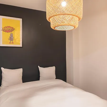 Spacious Near The Champs De Mars Apartment Paris