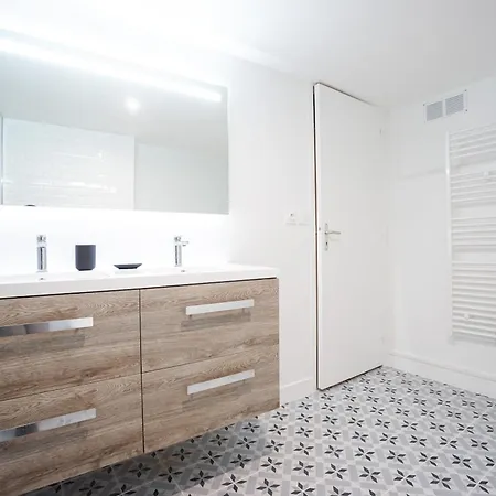 Apartment Spacious Near The Champs De Mars Paris